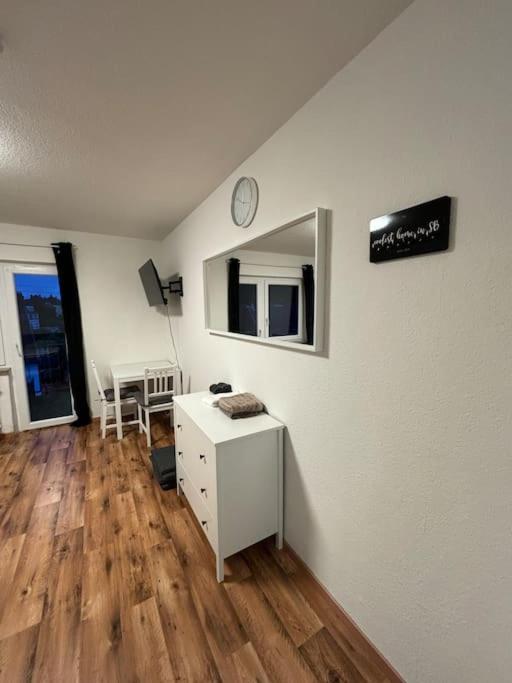 Gemuetliche Wohnung Mit Balkon Saarbrücken Exteriör bild